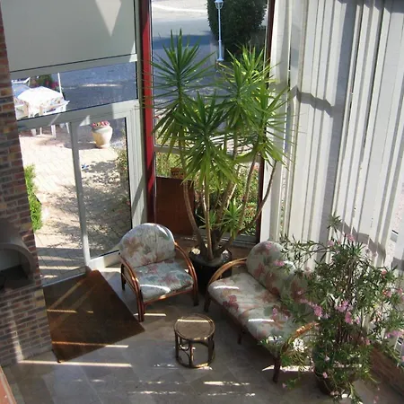 酒店 Les Deux Sapins 2*