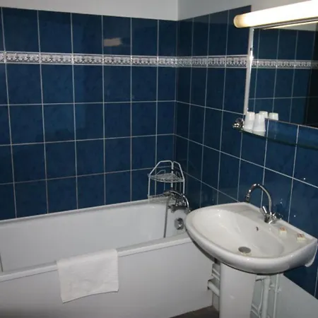 Les Deux Sapins Hotel Cailly-sur-Eure