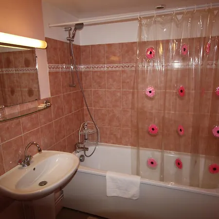 酒店 Les Deux Sapins