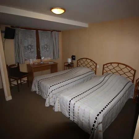 Les Deux Sapins Hotel